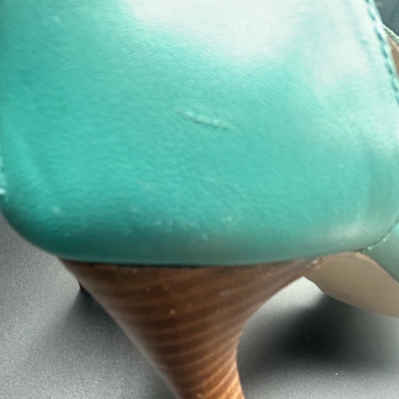 Guess GW Corale Teal Green Gladiator Heel  Open Toe Sandals Size 9 NWOT - Picture 11 of 12